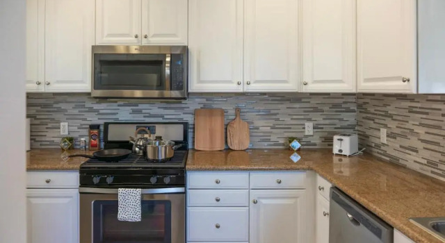 Апартаменты Amazing 2 bedroom 7 min from Disneyland w FREE Parking