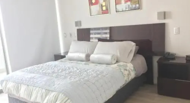 Apartamento Parque Arauco Kennedy, Забронировать Апартаменты/квартира Отели Сантьяго с бассейном, рядом с Парк Араукано, Бассейн