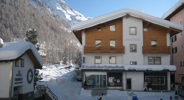 Haus Derby, Book Hotel Hotels in Samnaun with Parking, Parking