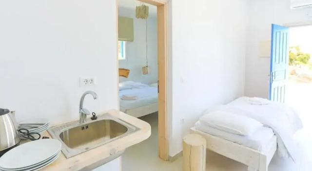 Апартаменты Luxury Maganos Suites