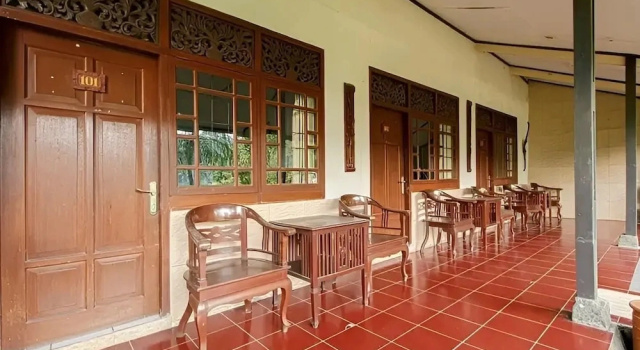 Superior Zimmer GG House Happy Valley