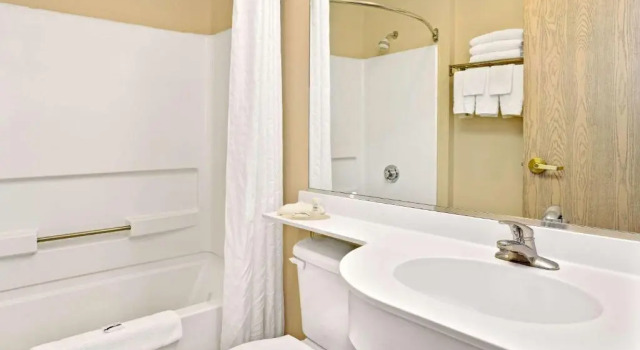 Номер Standard Microtel Inn & Suites by Wyndham Florence/Cincinnati Airport