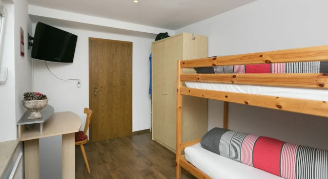 Cozy Apartment in Lermoos with Ski-Lift Nearby, Забронировать Апартаменты/квартира Апартаменты Тироля, Апартаменты/квартира