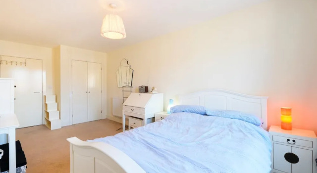 Cosy, Modern 1BR Kilburn Flat for 4