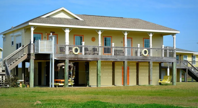 Lone Star by RedAwning, Book Hotel Bolivar Peninsula Houston