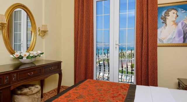 Двухместный номер Standard с частичным видом на море Antique Roman Palace Museum Hotel