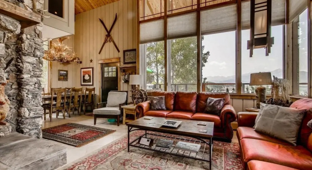 Epic Lake And Mountain Views From This Private Home! 6 Bedroom Home by RedAwning