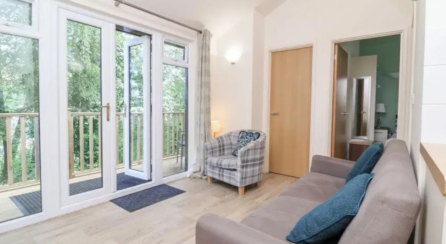 Chalet Log Cabin C8, Reservar Chalé Moradias em Merseyside, Vila