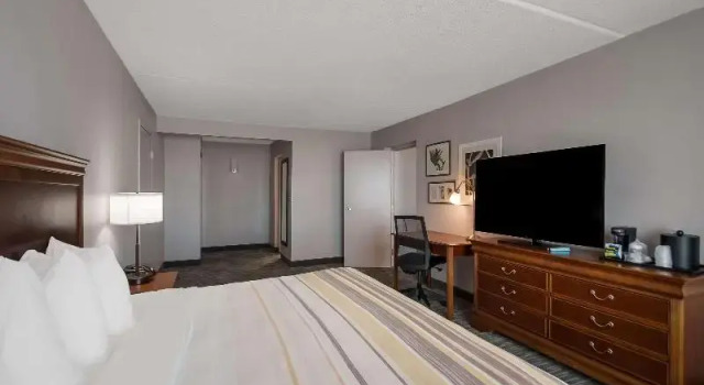 Люкс Country Inn & Suites by Radisson, Fredericksburg South (I-95), VA
