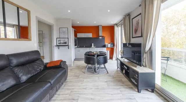 Апартаменты Chic Appartement, vue sur parc au calme