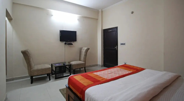 OYO 7769 Hotel Atithi