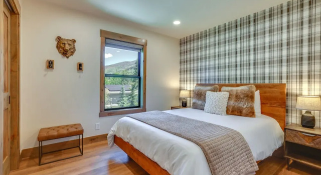 Коттедж Updated Silverthorne Home w/ Hot Tub & Mtn Views!