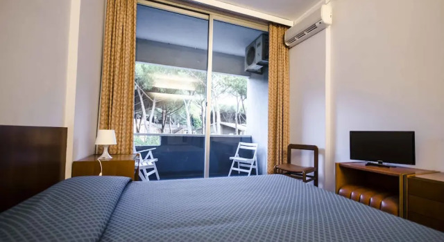 Двухместный номер Economy с балконом Grand Hotel Helios