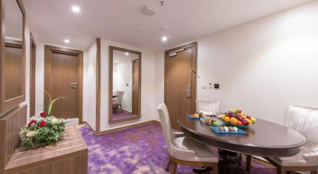 Двухместный полулюкс Ramada by Wyndham Continental Jeddah