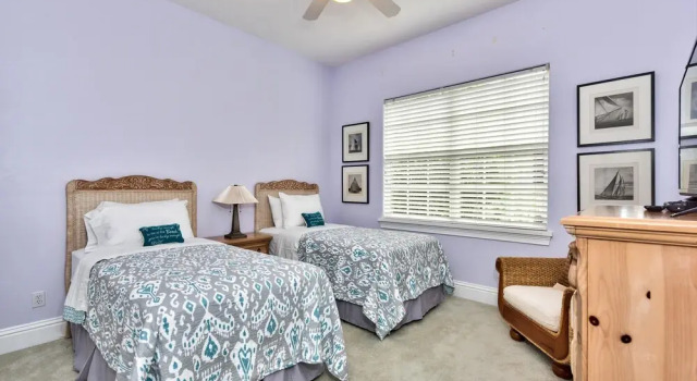 Syracuse 3 Bedroom Home by NFVH, Book Feriehus North Naples Florida