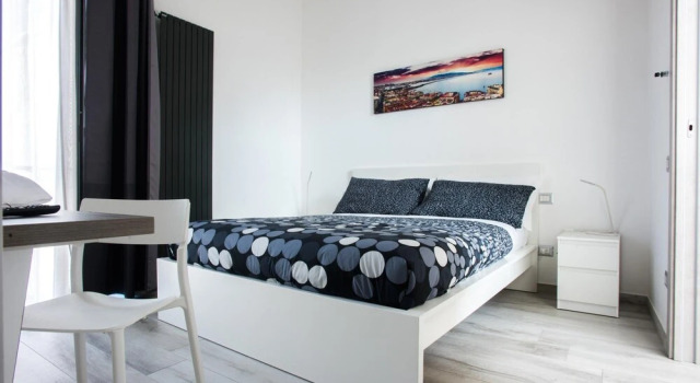 Solarium al Duomo Rooms by Wonderful Italy, Забронировать Апартаменты/квартира Отели Неаполя с завтраком, рядом с Кафедральный собор Неаполя, Завтраки