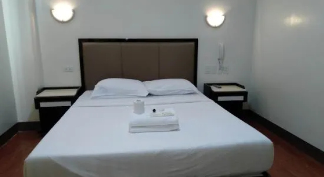 Двухместный номер Deluxe Meaco Royal Hotel- Aparri