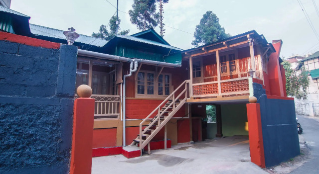 OYO 27919 Blooming Inn Guest House
