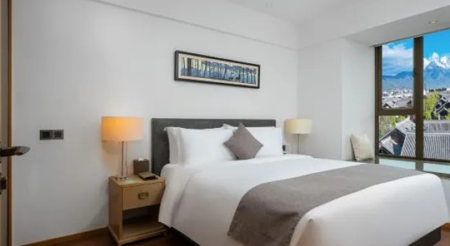 Двухместный люкс Lijiang Jinlin Howard Johnson Hotel (Shuhe Ancient Town Shop)