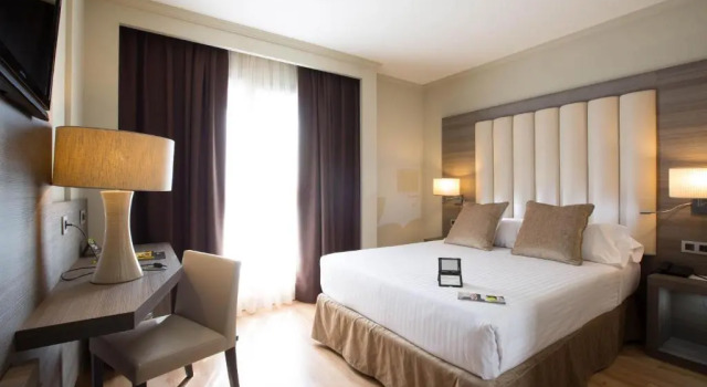 Одноместный номер Gran Hotel Luna de Granada