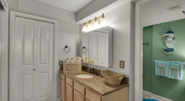 Regency Towers 702 West - Two Bedroom Condo