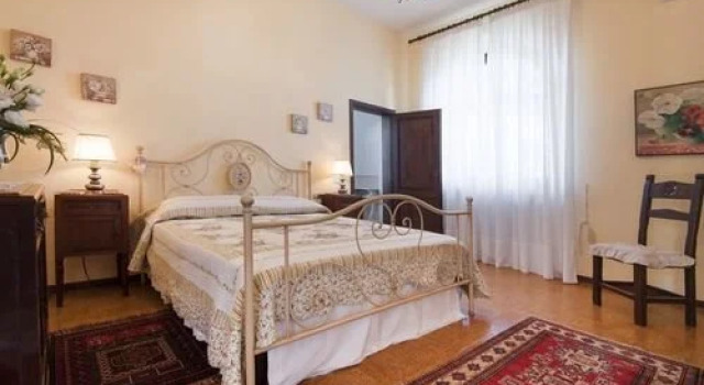 Villa Isabella, Buchen Sie Villa Hotels in Elsa-Tal mit Parkplatz, Parkplätze