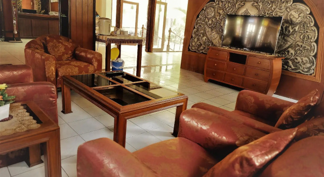 Prince Hotel Chiang Mai, Забронировать Отель Недорогие отели Чиангмай, рядом с Частная школа The Prince Royal's College, недорого
