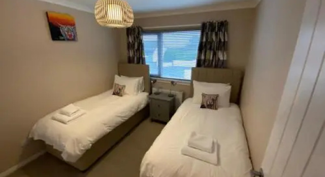 8 Glamaig Place