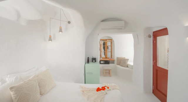 Одноместный полулюкс Nano Suites