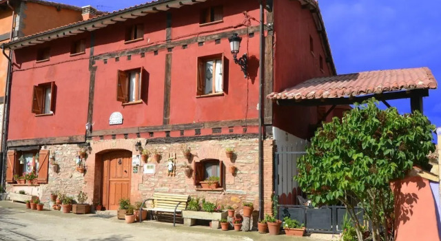 HOTEL Rural LA ALDEA ENCANTADA, Забронировать Отель Кинтанилья-дель-Монте Burgos Province