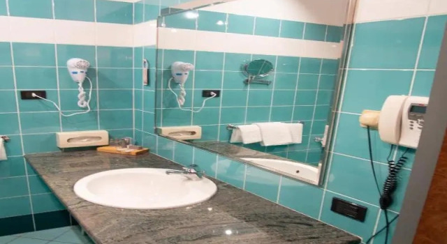 Полулюкс Standard Hotel Tessarin
