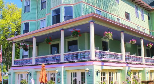 Inn on Mackinac, Book Hotel Mackinac Island Michigan