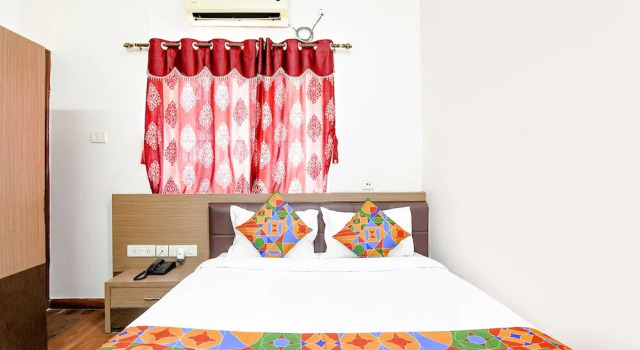 Номер Deluxe FabHotel S Residency