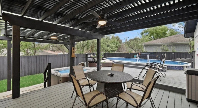 Panoramic 4BR 3B Home With Pool, Grill, Sauna & Game Room, 预订 度假屋 达拉斯 Dallas - Fort Worth Metropolitan Area