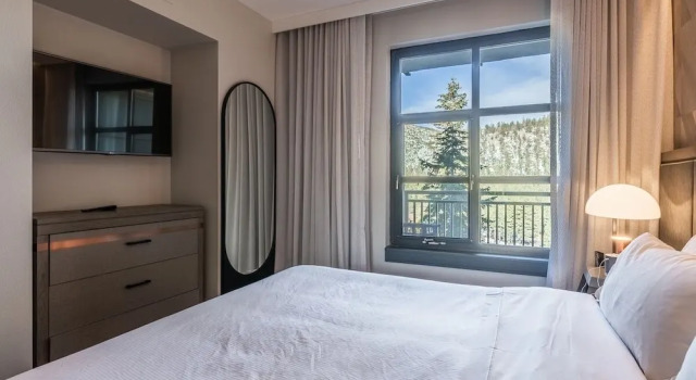 Village Monache #532 1 Bedroom Condo by RedAwning, Mammoth Lakes