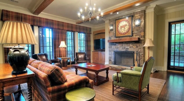 Bright's Creek Lodge, Забронировать Отель Друид-Хиллс Северная Каролина