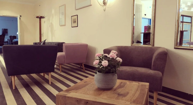HOTEL alter Landsitz, Забронировать Отель Грабовхёфе 