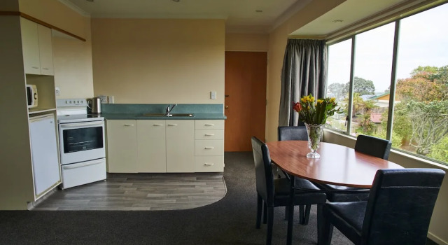 Номер Standard с 2 комнатами с балконом Aachen Place Motel