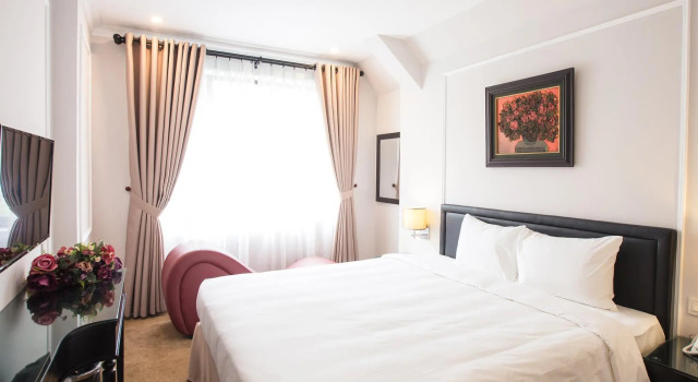 Номер Deluxe Dinh Elegant Hanoi Hotel