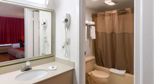 Четырёхместный номер Standard Motel 6-Groton, CT - Casinos nearby