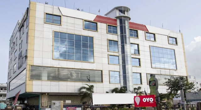 OYO 3968 Chandras Residency, Varaa Hotelli Hyderabad 