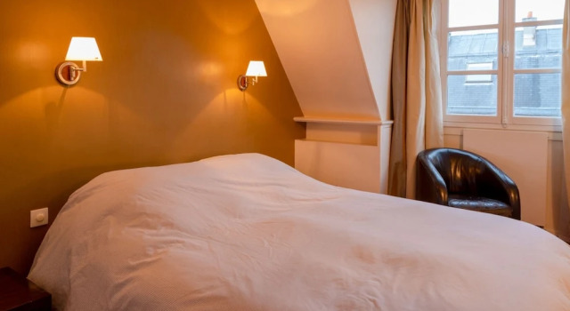Wonderful Apartment Near the Marais, Забронировать Апартаменты/квартира Париж Иль-де-Франс, рядом с Станция метро Rambuteau
