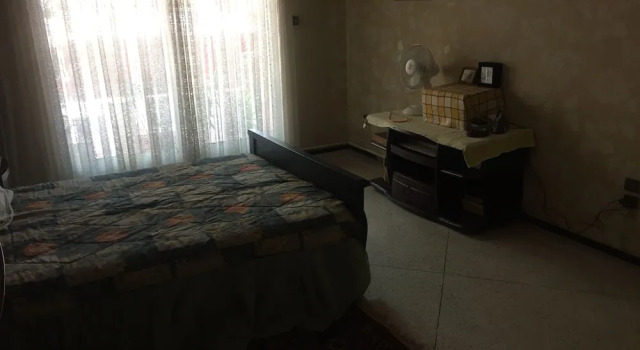 Кровать в общем номере Property located in a quiet area close to the train station and town