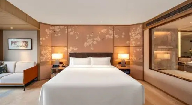Номер Deluxe The Lake View Hotel Beijing