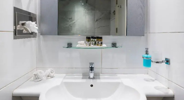 Одноместный номер Standard с балконом St George Beach Hotel & Spa Resort