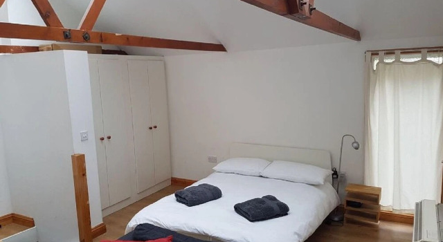 Cosy studio in bustling Grafton Centre, Забронировать Отель Отели Кембриджа 3 звезды, рядом с The Fitzwilliam Museum, 3*