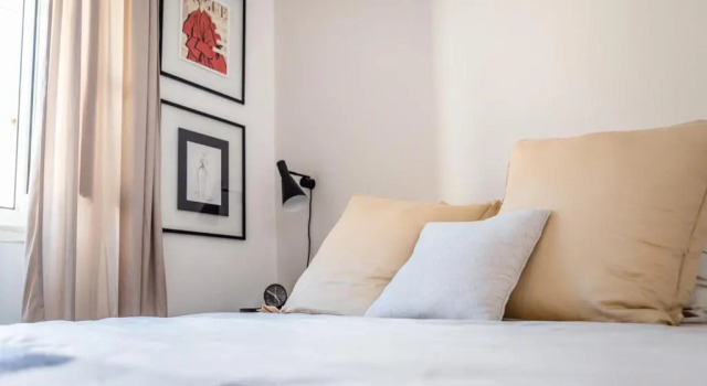 Suite Contemporanea Tra Le Vie Storiche, Забронировать Отель Отели в центре Монелья, в центре
