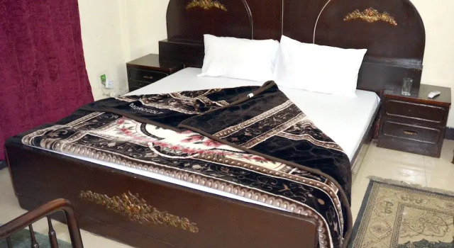 Madina International Hotel, Book Hotel Hotels in Islamabad with Parking, Parking