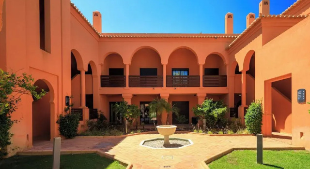 Апартаменты Amendoeira Golf Resort - Apartments and villas