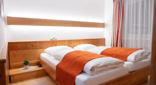 Standardní Dvoulůžkový s manželskou postelí pokoj Landhotel Santner